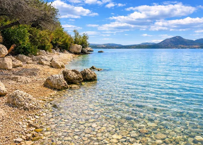 Σπίτι διακοπών 3l And *